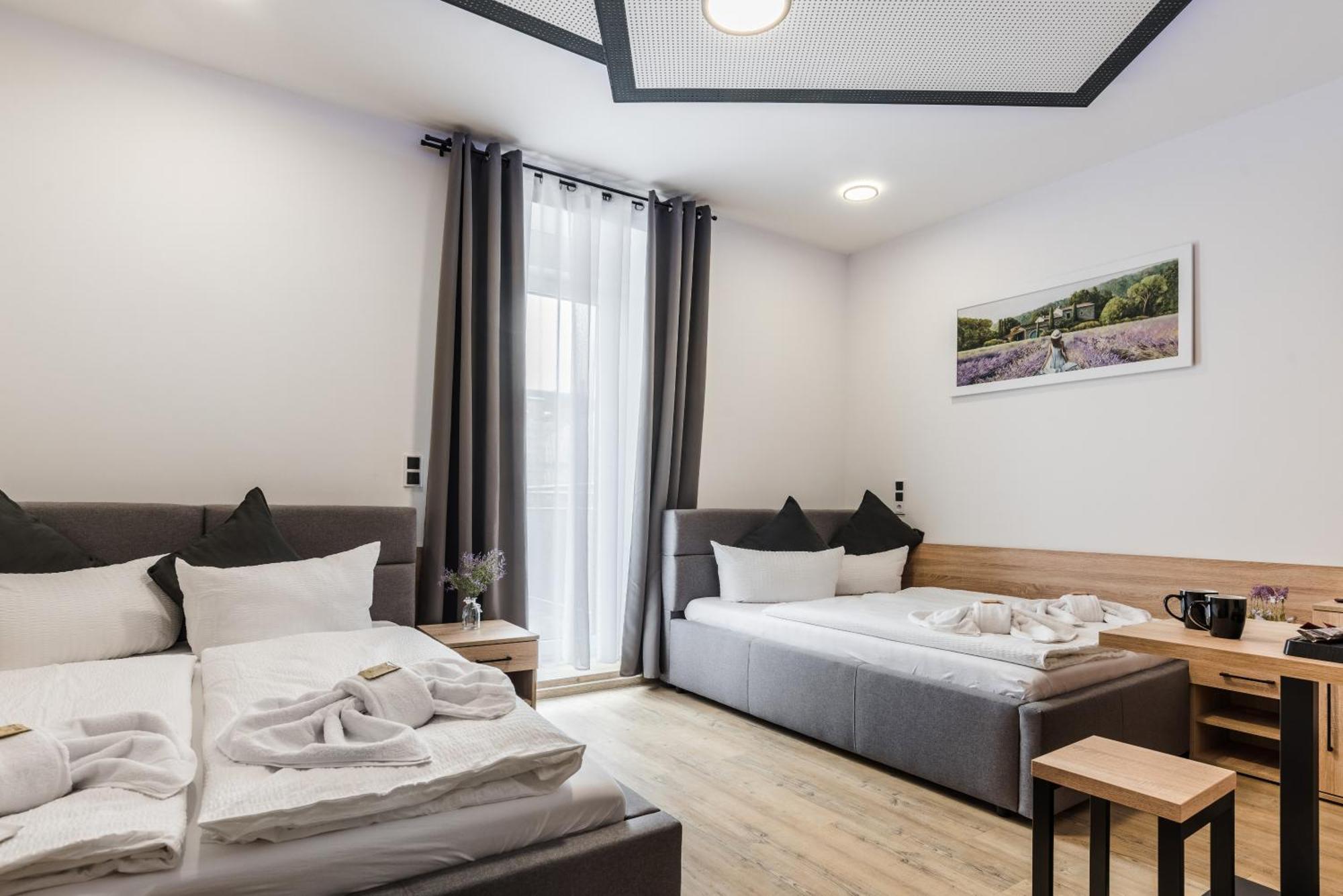 Hotel Montenegro Worms Buitenkant foto