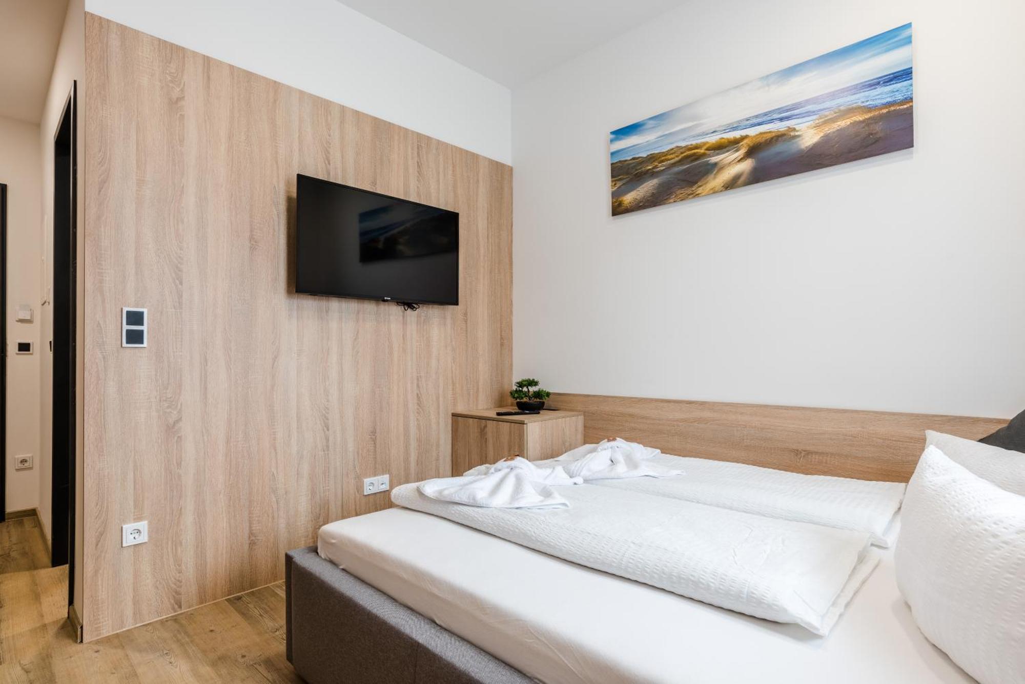Hotel Montenegro Worms Buitenkant foto