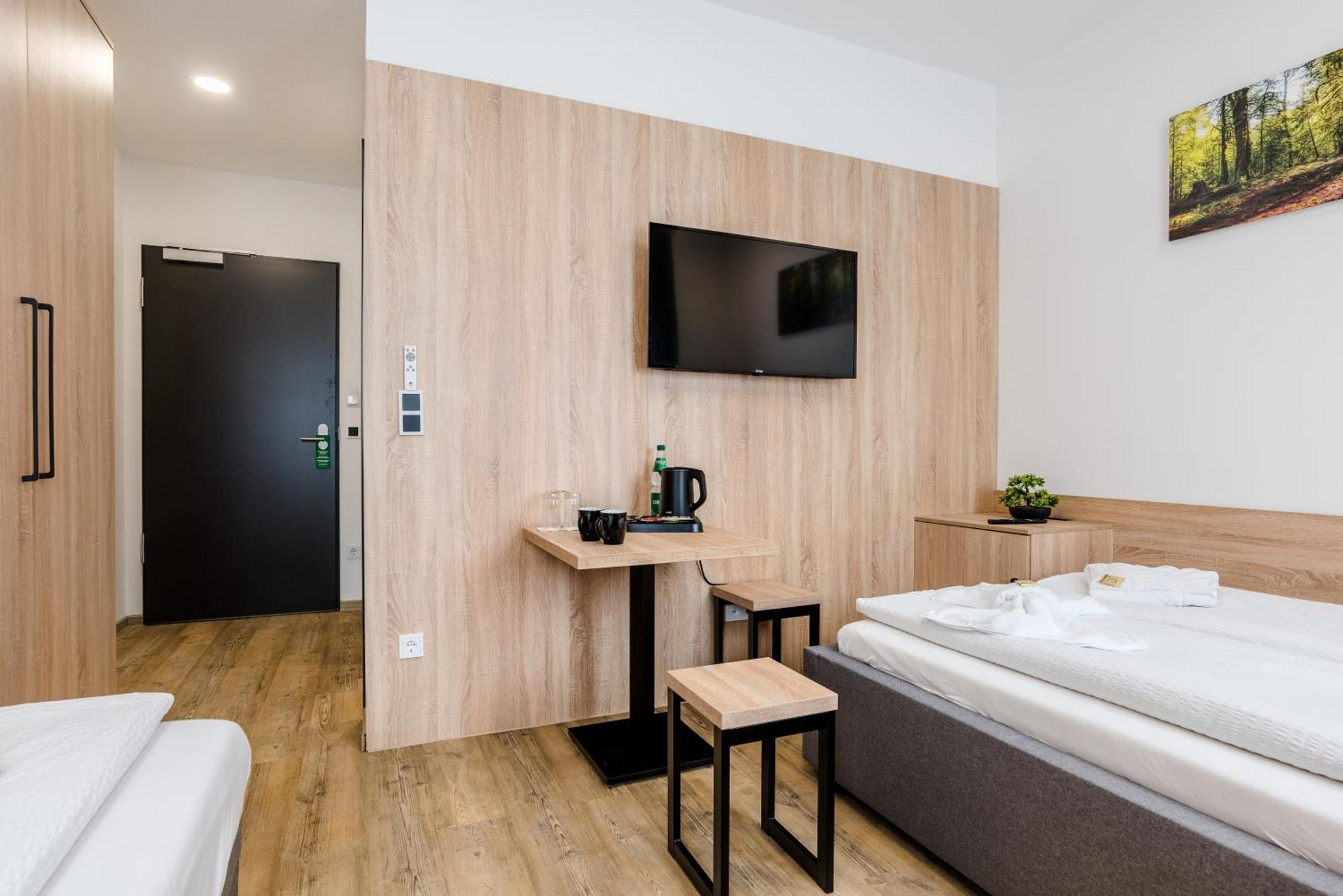 Hotel Montenegro Worms Buitenkant foto