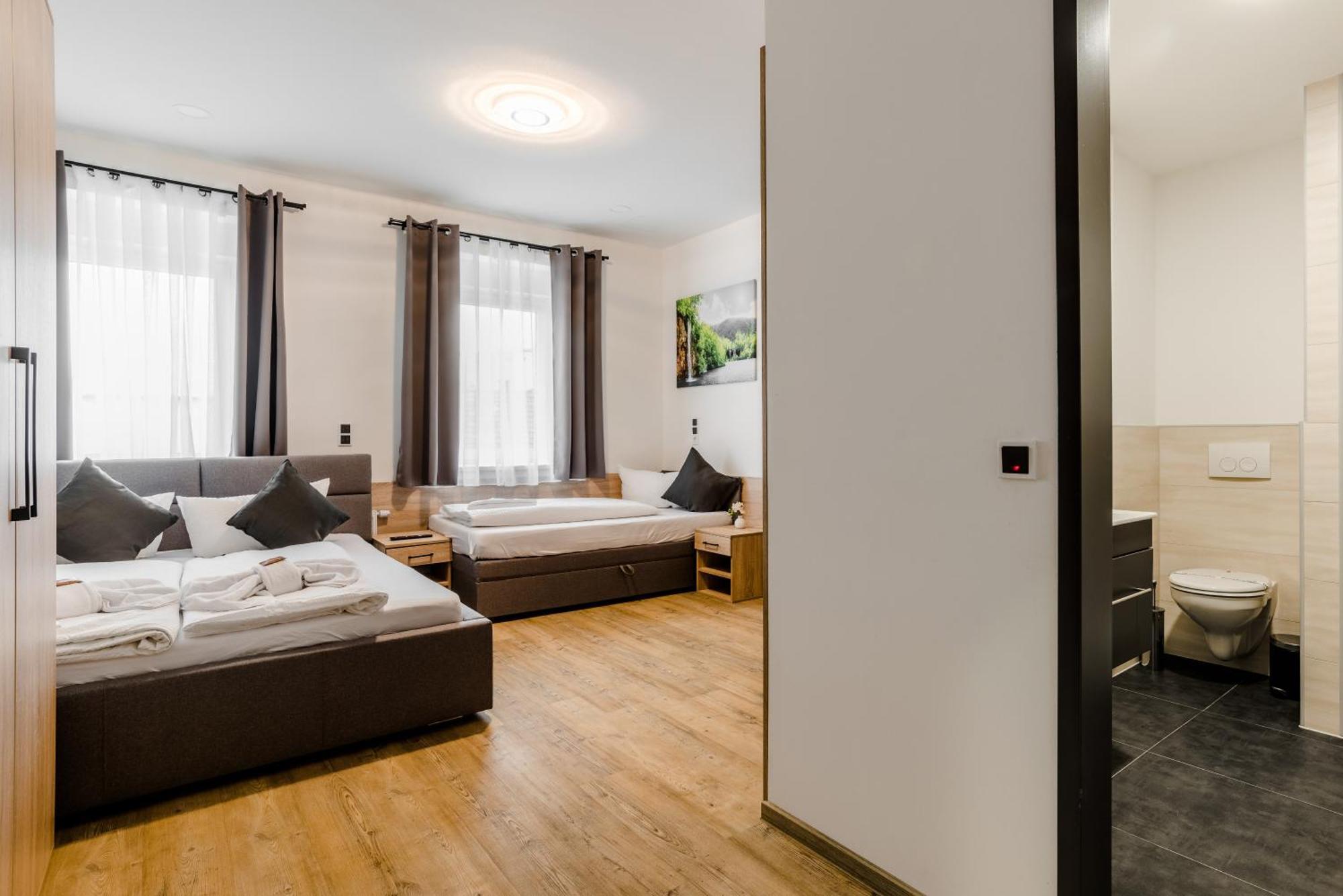 Hotel Montenegro Worms Buitenkant foto