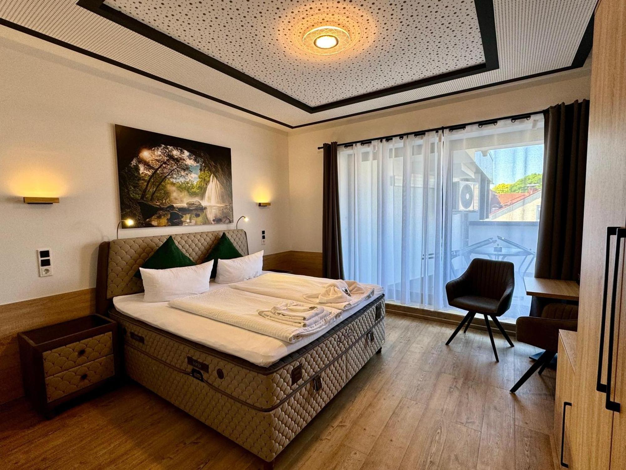 Hotel Montenegro Worms Buitenkant foto